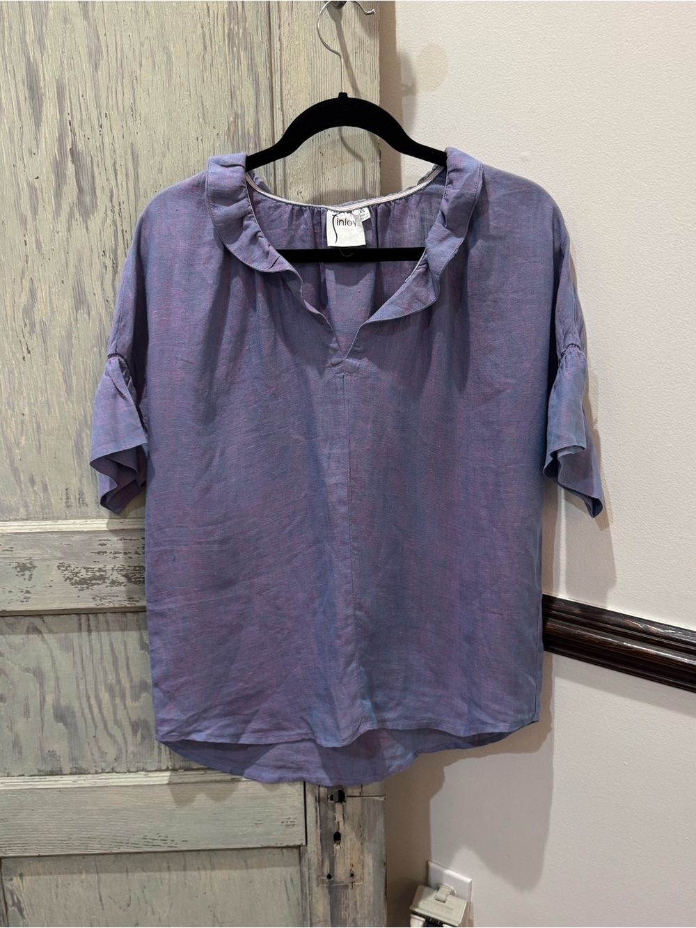 Finley Sz XS oversized Cotton Crosby Linen Flounce Sleeves & V-Neck Top